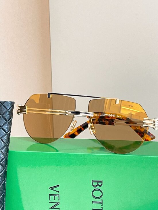 Bottega Veneta Gold Aviator Sunglasses – Tortoiseshell Temples